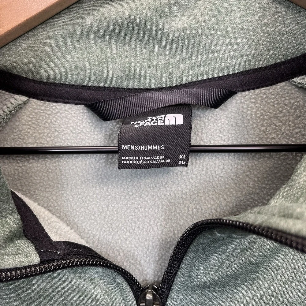 The North Face Men's XL Pioneer Peak Quarter‎ Zip Outdoors